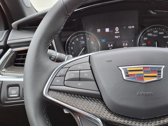 2025 Cadillac XT5 Sport