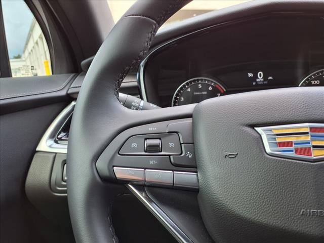 2025 Cadillac XT6 Luxury