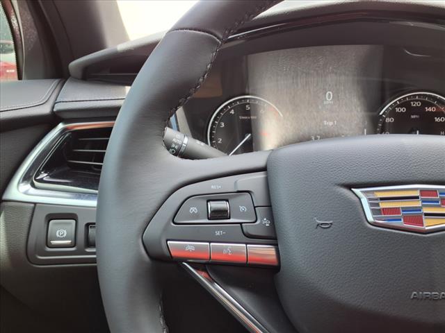 2025 Cadillac XT6 Luxury