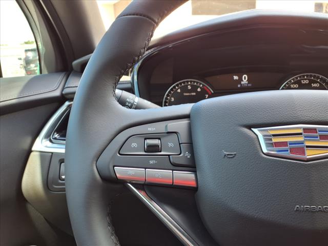 2025 Cadillac XT6 Luxury