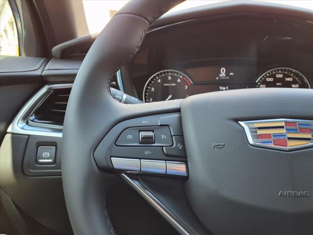 2025 Cadillac XT6 Luxury