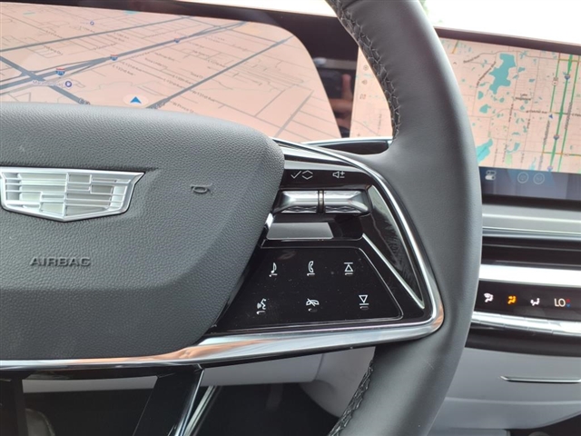 2025 Cadillac LYRIQ Luxury