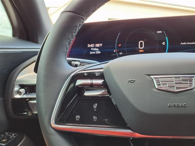 2025 Cadillac LYRIQ Sport