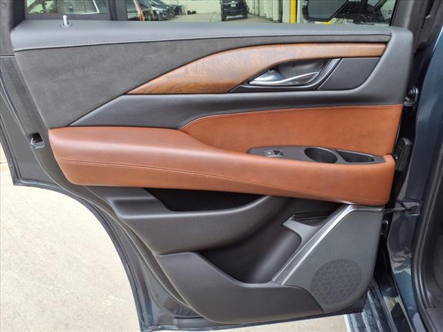 2019 Cadillac Escalade Luxury