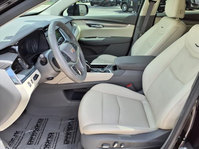 2022 Cadillac XT5 Premium Luxury