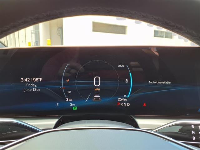 2025 Cadillac LYRIQ Sport