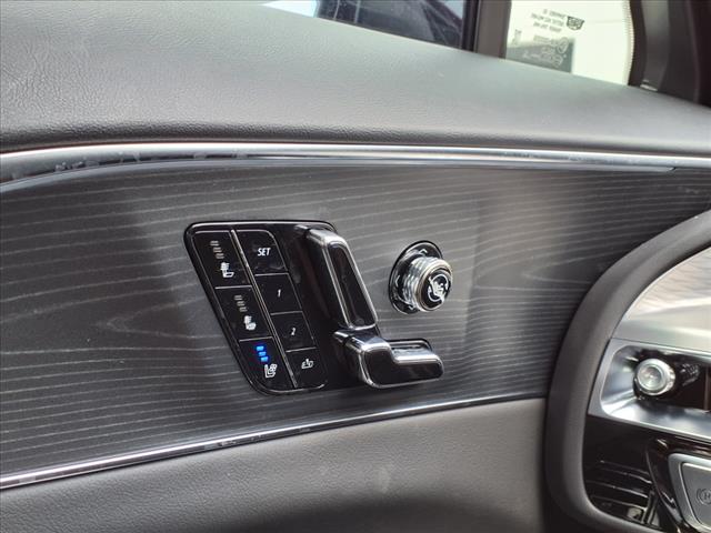 2025 Cadillac LYRIQ Sport