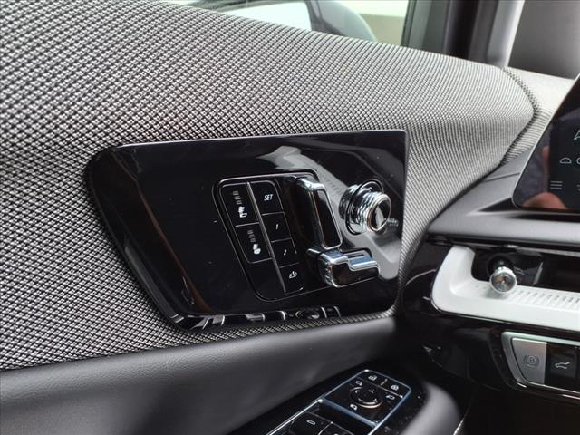 2025 Cadillac OPTIQ 