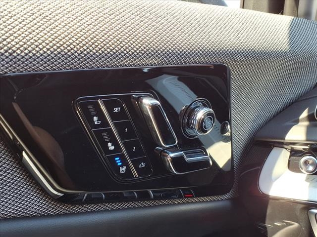 2025 Cadillac OPTIQ 