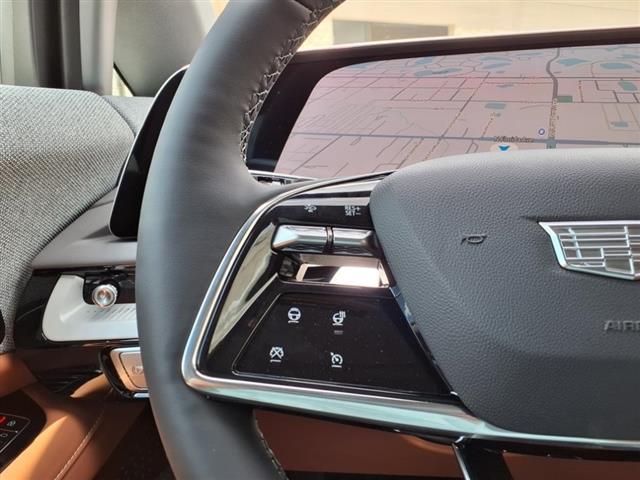 2025 Cadillac OPTIQ 