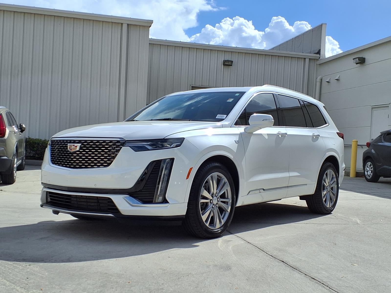 2024 Cadillac XT6 Premium Luxury FWD