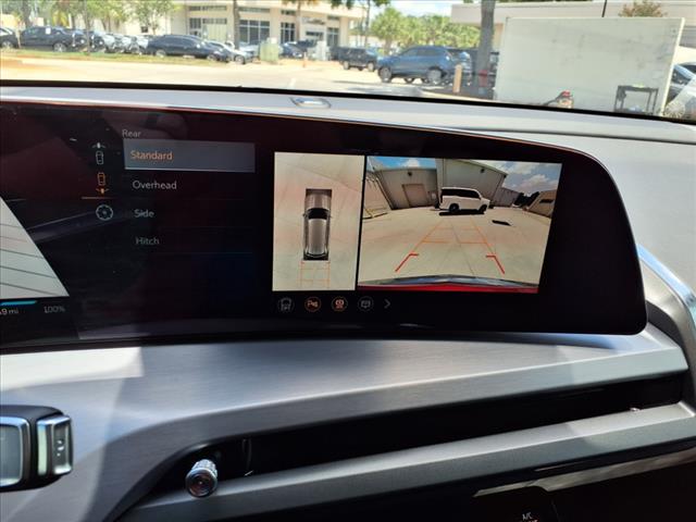 2026 Cadillac VISTIQ 