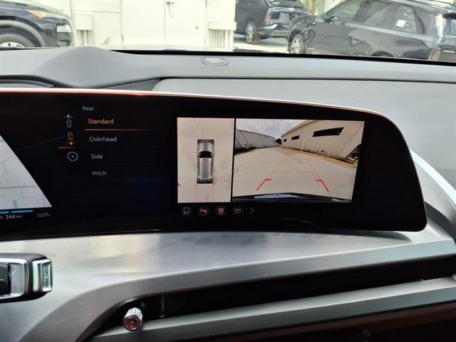 2026 Cadillac VISTIQ 