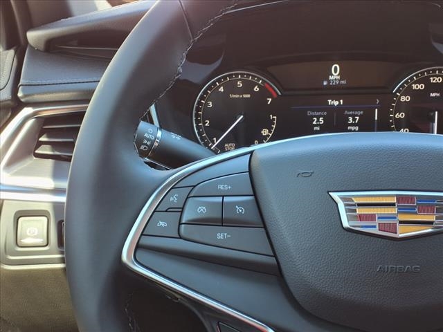 2025 Cadillac XT5 Luxury