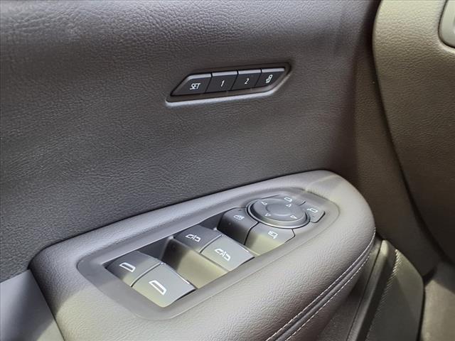 2025 Cadillac XT6 Luxury