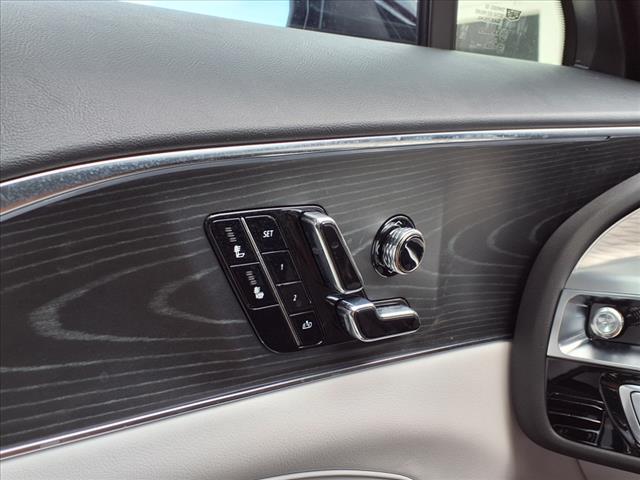 2025 Cadillac LYRIQ Luxury