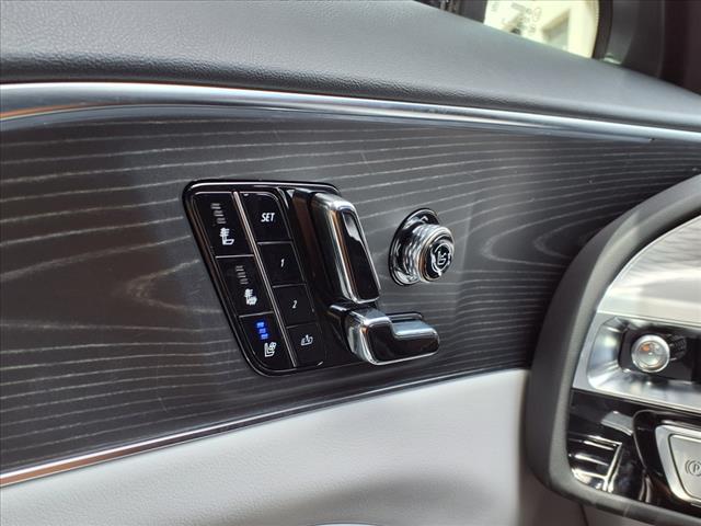 2025 Cadillac LYRIQ Luxury