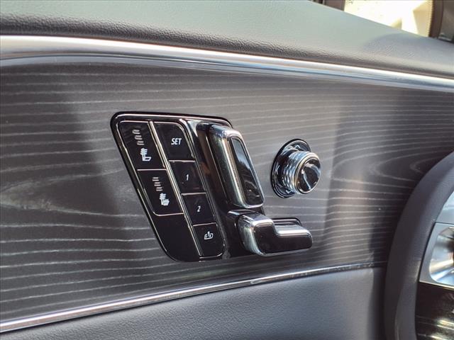 2025 Cadillac LYRIQ Sport