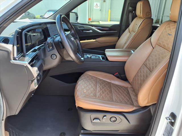2022 Cadillac Escalade Premium Luxury