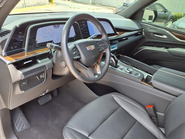 2024 Cadillac Escalade ESV Luxury