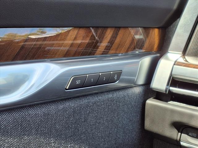 2025 Cadillac Escalade ESV Premium Luxury Platinum