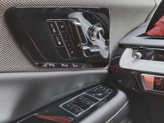 2025 Cadillac OPTIQ 