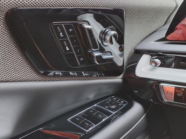 2025 Cadillac OPTIQ 
