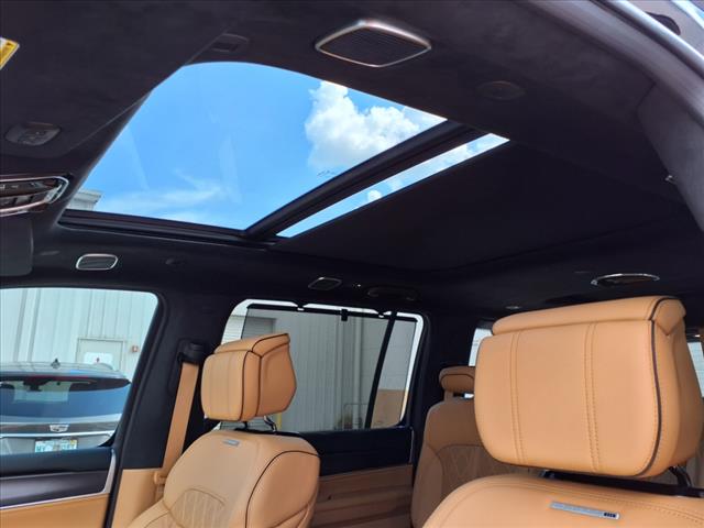 2024 Jeep Grand Wagoneer Series III