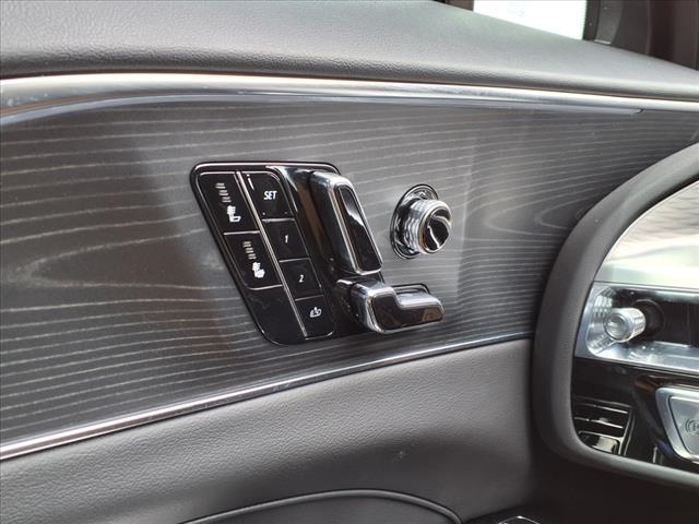 2025 Cadillac LYRIQ Sport