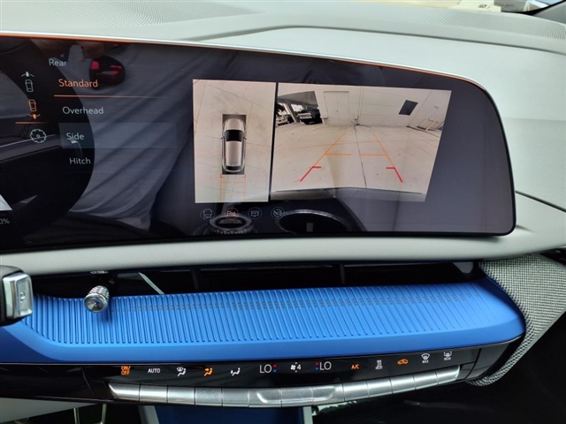 2025 Cadillac OPTIQ 