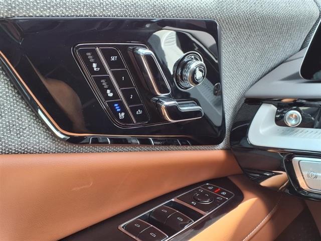 2025 Cadillac OPTIQ 