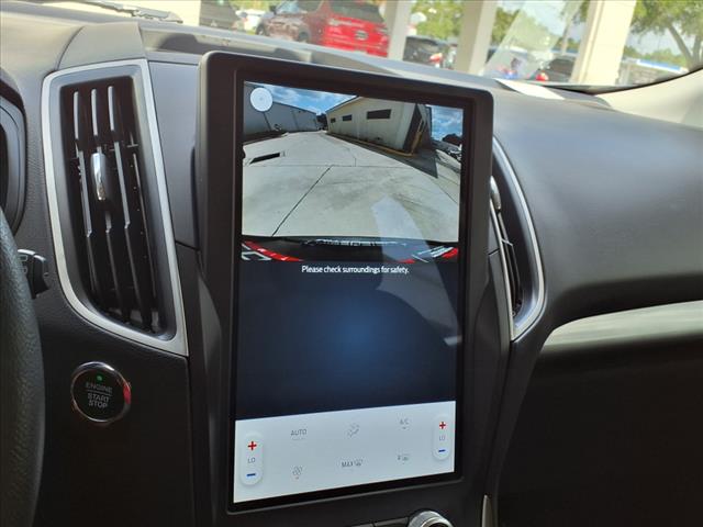 2022 Ford Edge SE