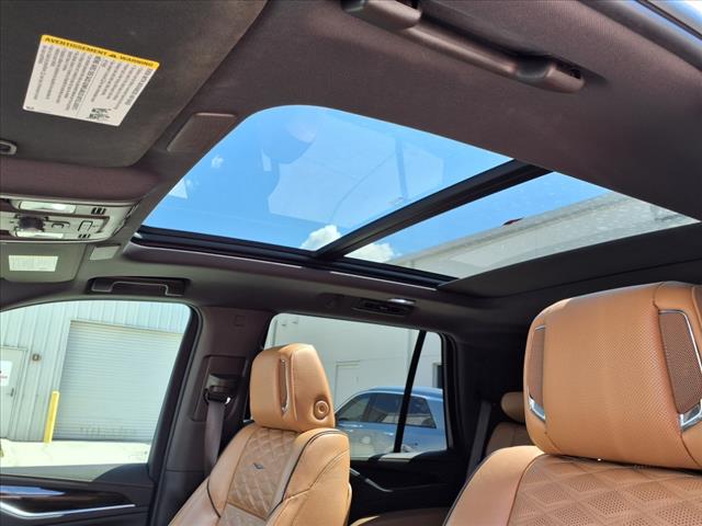 2022 Cadillac Escalade Premium Luxury