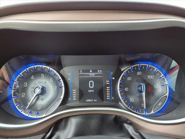 2022 Chrysler Voyager LX