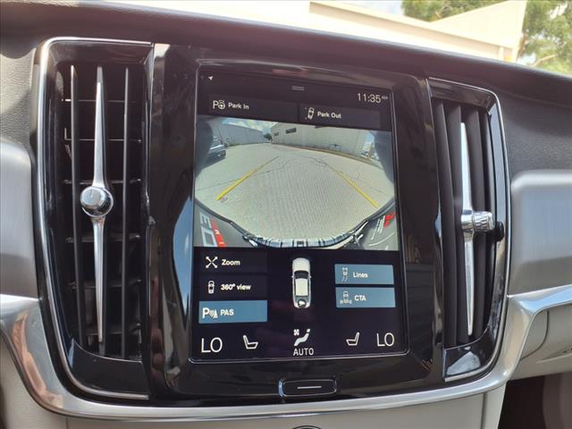 2017 Volvo S90 T6 Momentum