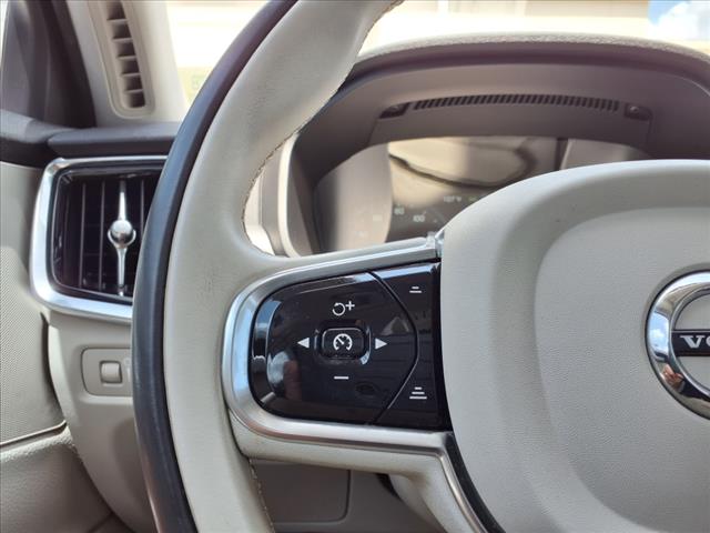 2017 Volvo S90 T6 Momentum