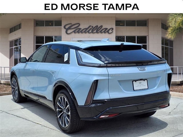 2025 Cadillac LYRIQ Sport