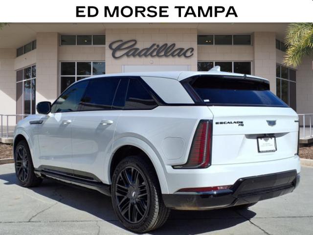 2025 Cadillac Escalade IQ Sport 2