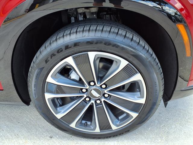 2026 Cadillac VISTIQ 