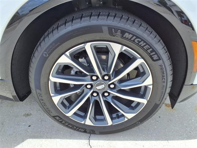 2025 Cadillac LYRIQ Sport