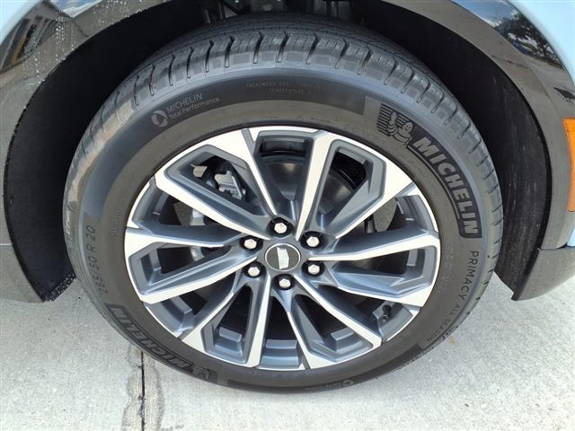 2025 Cadillac LYRIQ Sport