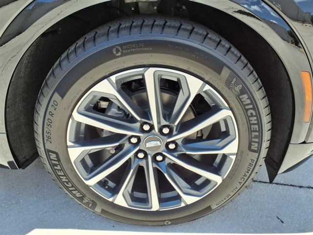 2025 Cadillac LYRIQ Sport