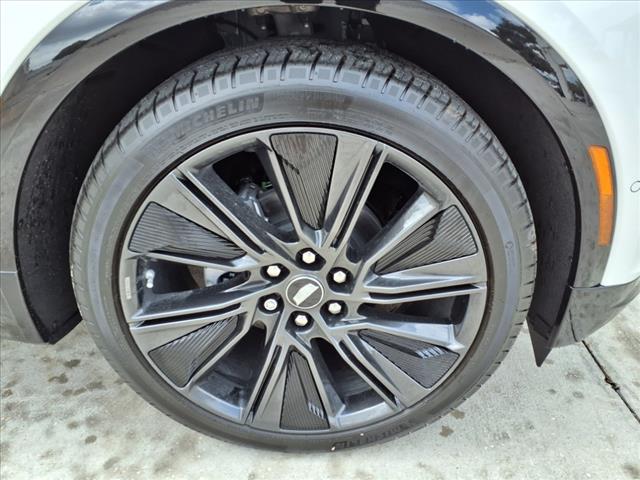 2025 Cadillac LYRIQ Sport