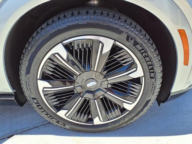 2025 Cadillac Escalade IQ Sport 1