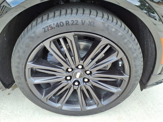 2026 Cadillac LYRIQ-V 