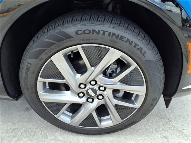 2025 Cadillac OPTIQ 