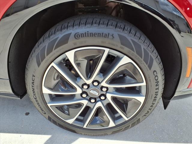 2025 Cadillac OPTIQ 