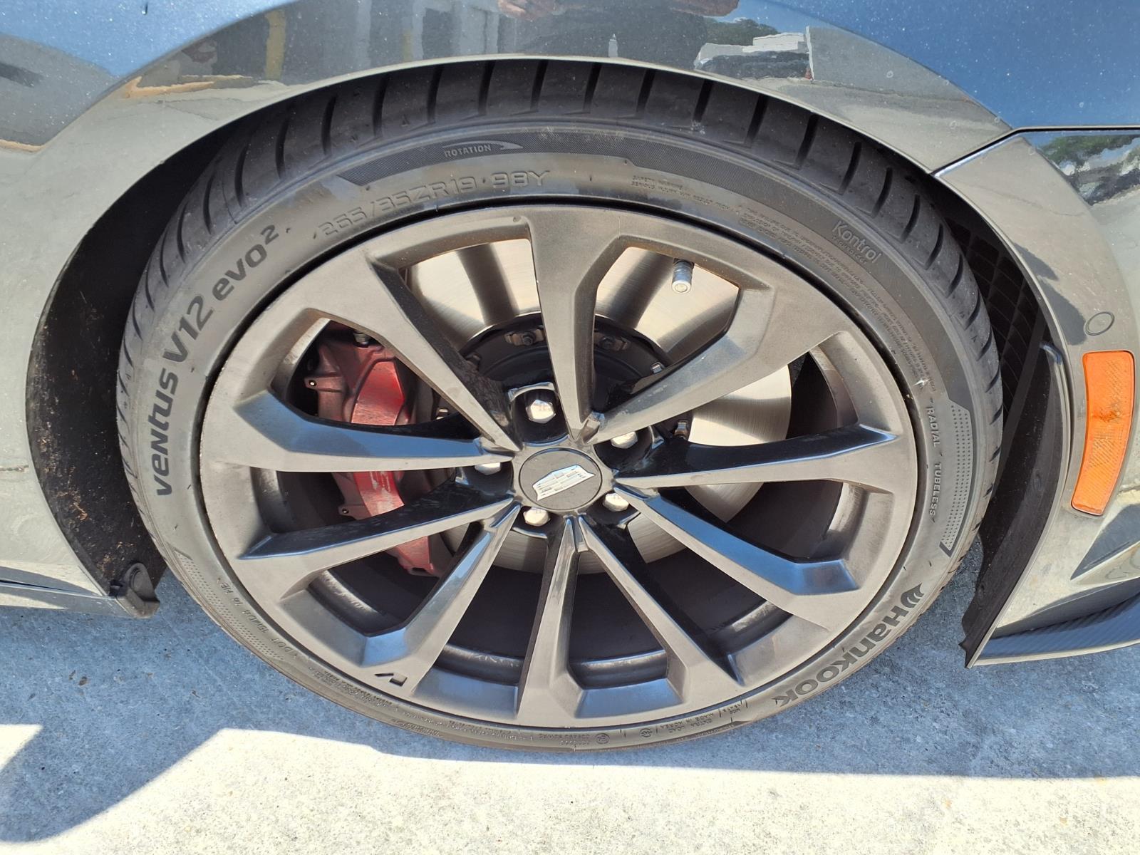 View vehicle photo 7