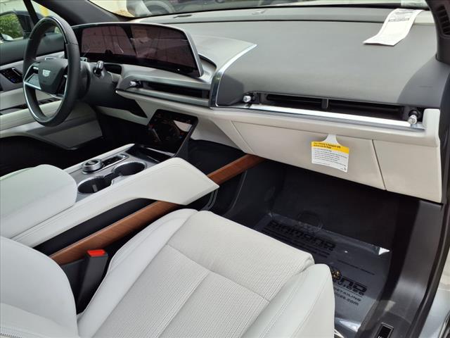 2026 Cadillac VISTIQ 