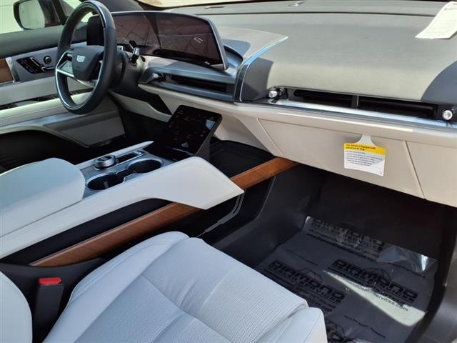 2026 Cadillac VISTIQ 